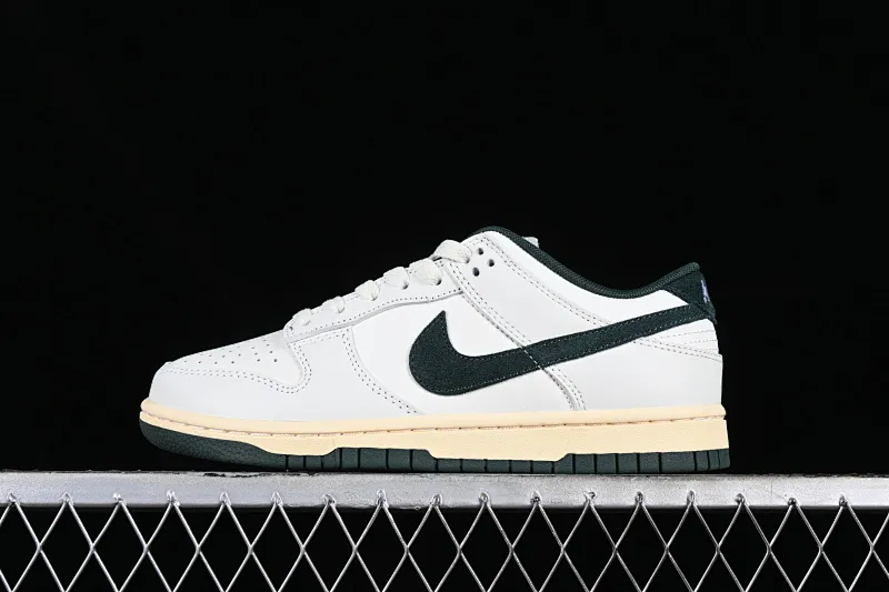 All categories Nk SB Dunk series Nk SB Dunk Low low-top sneakers Nk Dunk Low "Athletic Department" off-white green SB low-top sports and leisure sneakers FQ8080-133